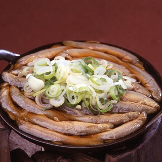 駒形どぜう - 料理写真:https://tblg.k-img.com/restaurant/images/Rvw/277029/100x100_square_44601ef1c3a72f97ee7083027b3ab3db.jpg